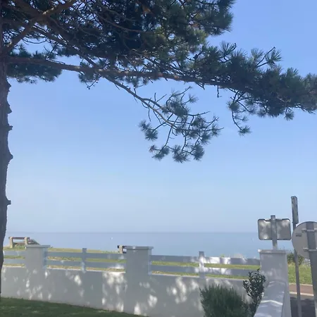 L'escale Donvillaise Donville-les-Bains